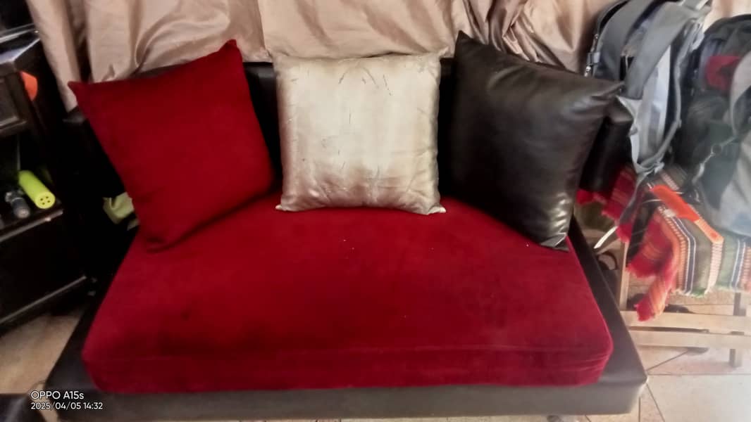 Modren and beautiful sofa set 2