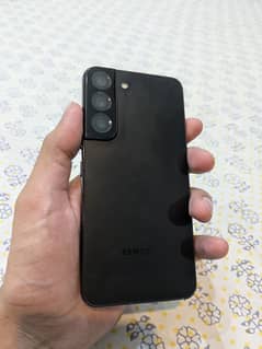 SAMSUNG S22