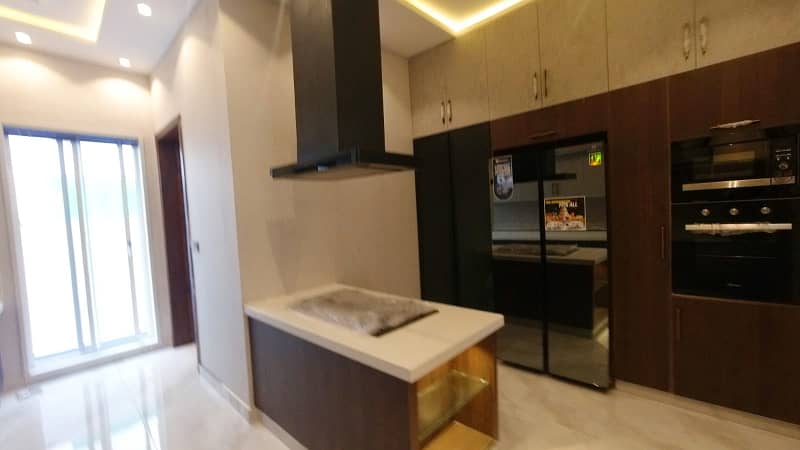 1 Kanal Full House for Rent in DHA Phase 2 Prime Location | Spacious Layout! 6