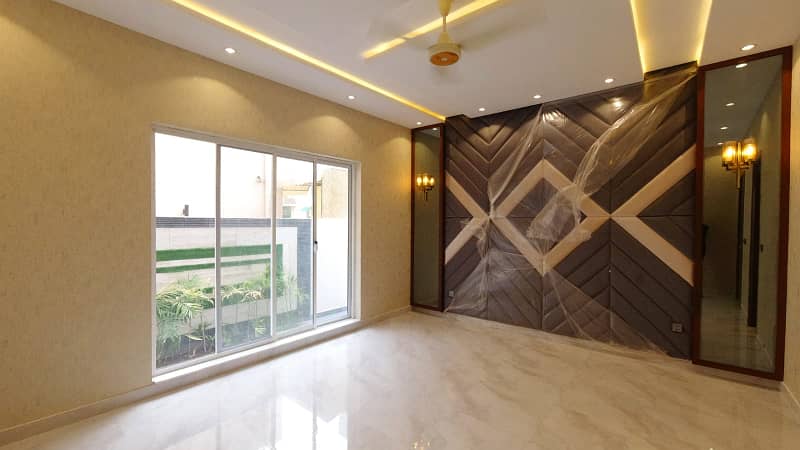 1 Kanal Full House for Rent in DHA Phase 2 Prime Location | Spacious Layout! 8
