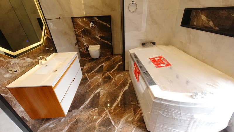 1 Kanal Full House for Rent in DHA Phase 2 Prime Location | Spacious Layout! 12