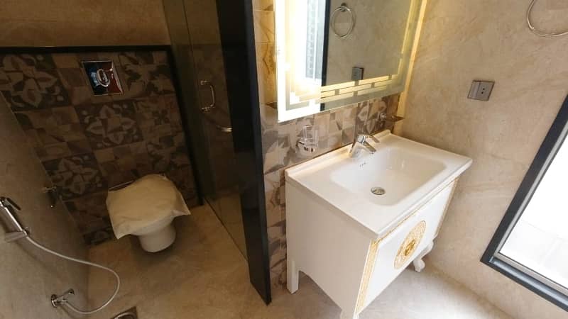 1 Kanal Full House for Rent in DHA Phase 2 Prime Location | Spacious Layout! 20