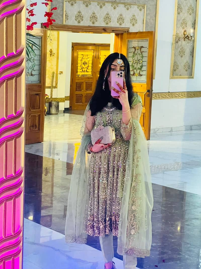 3pc suit /maxi dress ( brand nisar saeed) 1