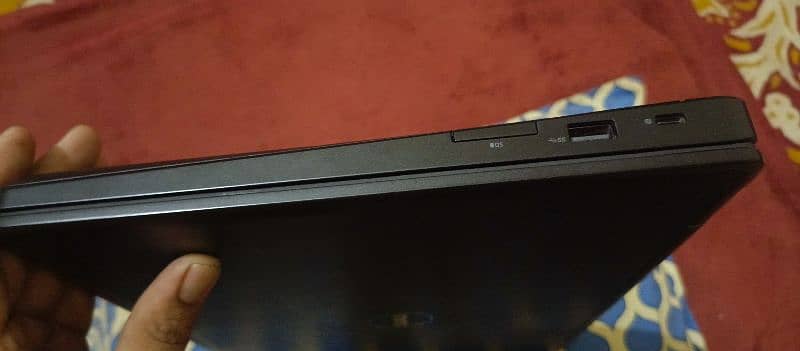Dell Latitude 5480 Core-i5-7th Gen 8 GB RAM 256 GB SSD 14″ Display 1