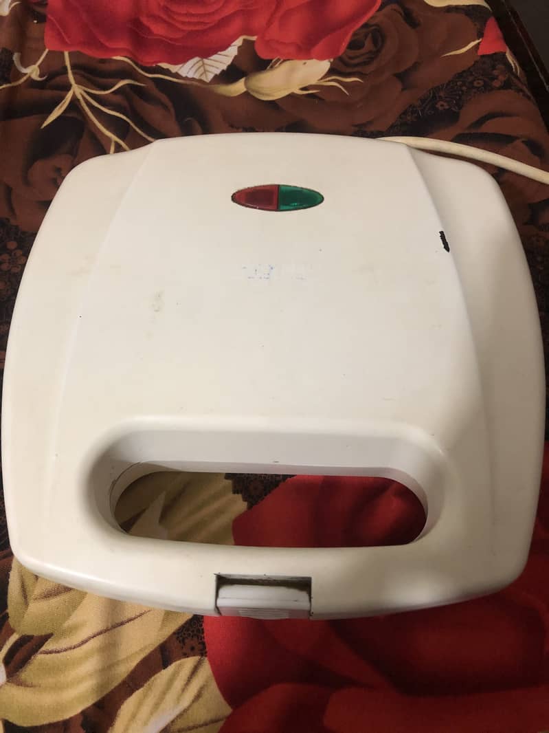 Sandwich maker 1
