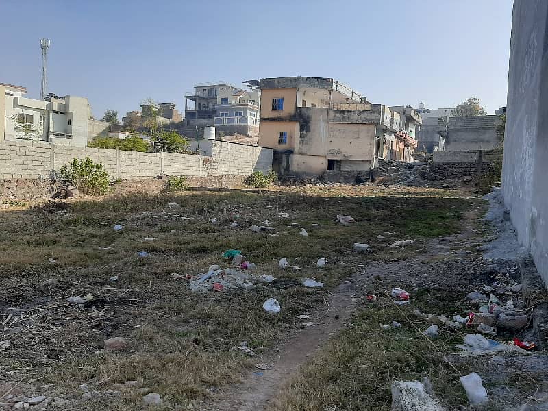 25 Marla Closed End Street Plot 6