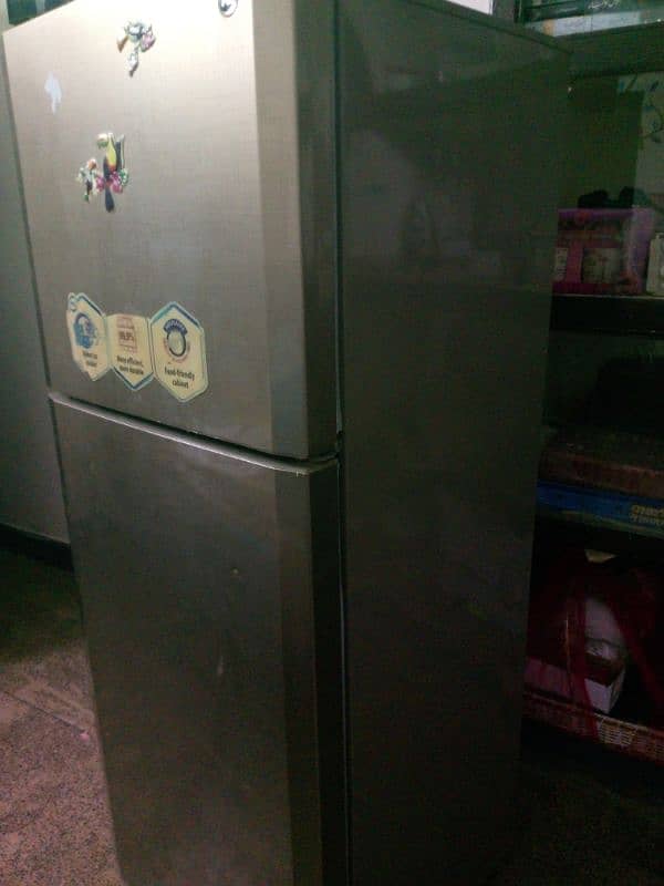"Medium Refrigerator | Neat Condition | fridge 0