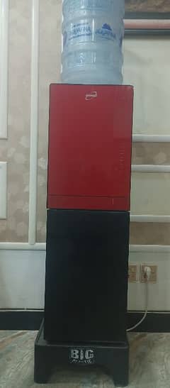 Used Homage Water Dispenser with Refrigerator – Model HWD-85