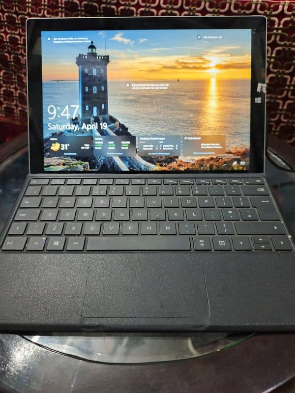 Microsoft Surface pro 4 IntelCore i7 4th Generation  8GB RAM 512GB M2 6