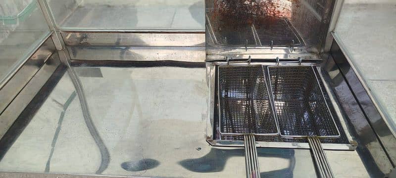 Stainless Steel Food Stall with Glass Display, Storage & 2 Gas Fryers 2