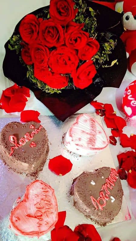 Cream Cakes for Birthdays, Anniversaries & Other events 5