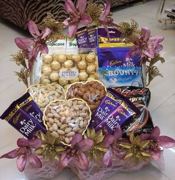 Cream Cakes for Birthdays, Anniversaries & Other events 7