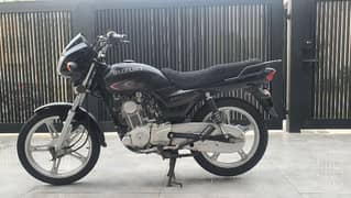 Suzuki 110S  Oil service is done and good running condition