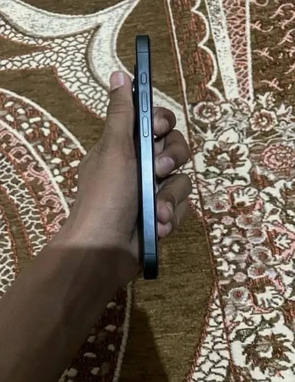 iphone 15pro jv 128  black titanium 92%health 1