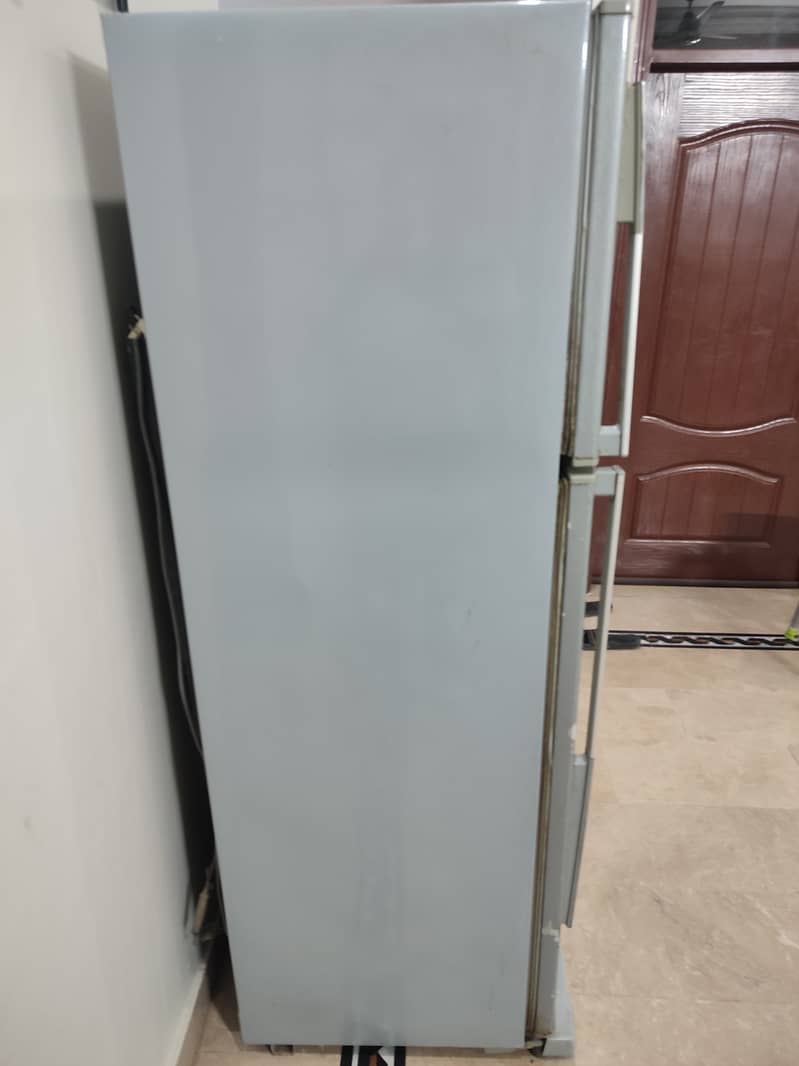 Dawlance Refrigerator Large Size 2