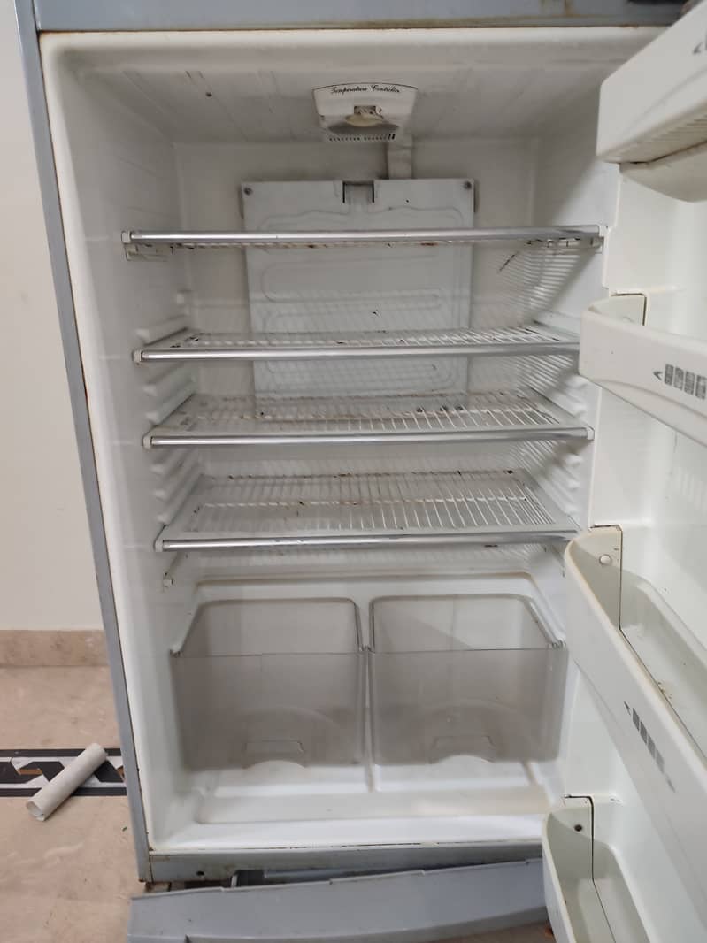 Dawlance Refrigerator Large Size 5