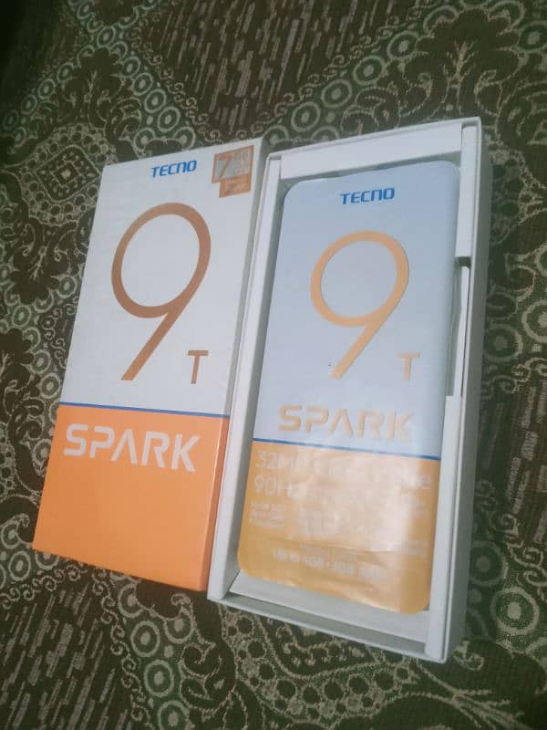 Tecno spark 9T 4+3 /. 64 GB 6
