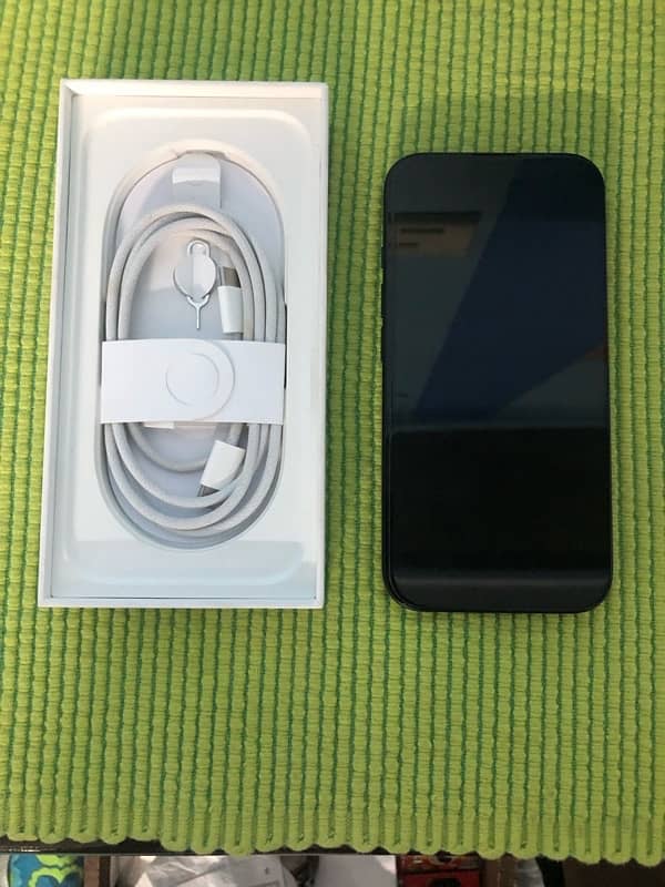 Iphone 16 128GB Dual Sim Factory Unlock 15 battery Cycle 2
