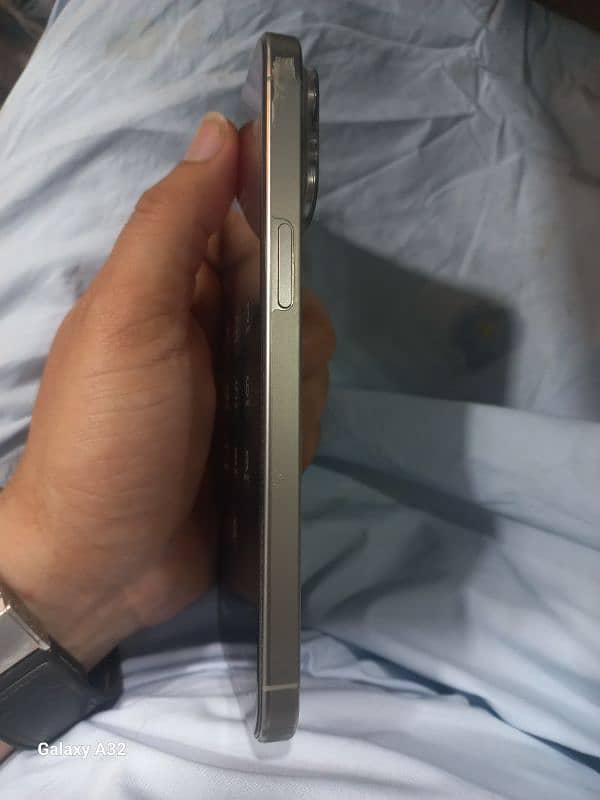 iphone 15 pro max non pta 98 battrey health 10 by 10 conditions 4