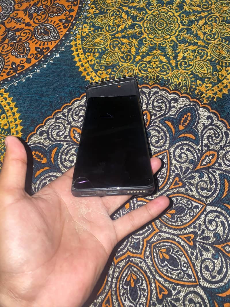 Moto Edge Plus 2020 (Exchange Possible) 3