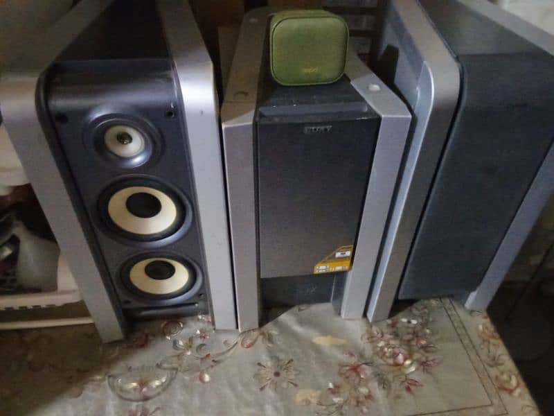 Audio and video sapikar 8