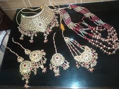Elegant Women’s Jewellery Set with Earrings – Perfect for Weddings