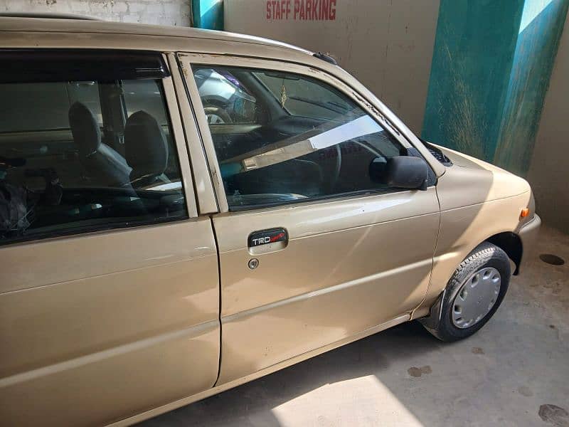Daihatsu Cuore 2010 6