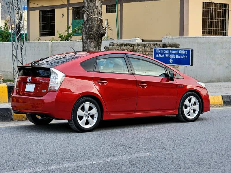 Toyota Prius T-Spirit (Top of the line Variant) 3