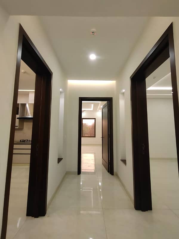 Spacious 1 Kanal Upper Portion for Rent in DHA Phase 3 Prime Location! 21