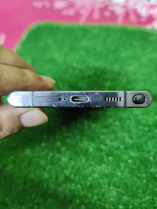 Samsung Galaxy s22 Ultra 100x Zooming like Dslr and Gaming processor 4