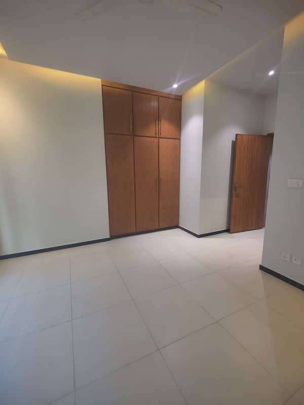 5 Marla single Unit Villa Available. For Sale 3