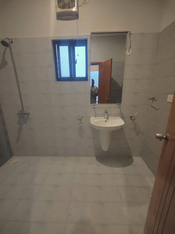 5 Marla single Unit Villa Available. For Sale 5