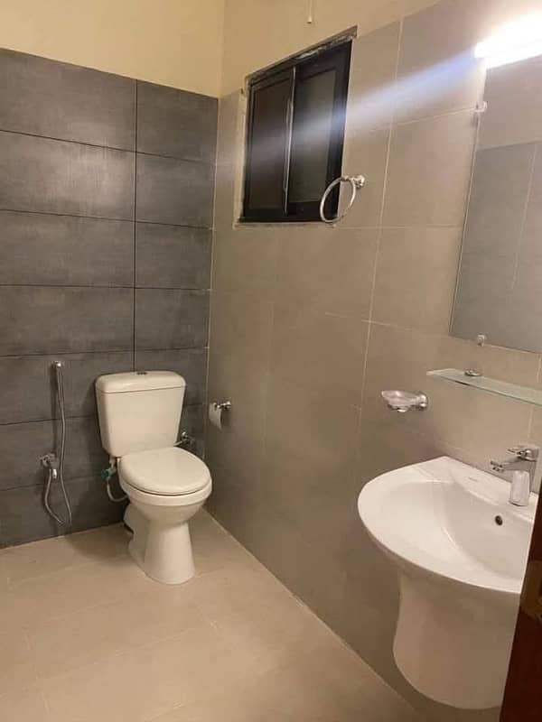 5 Marla single Unit Villa Available. For Sale 16