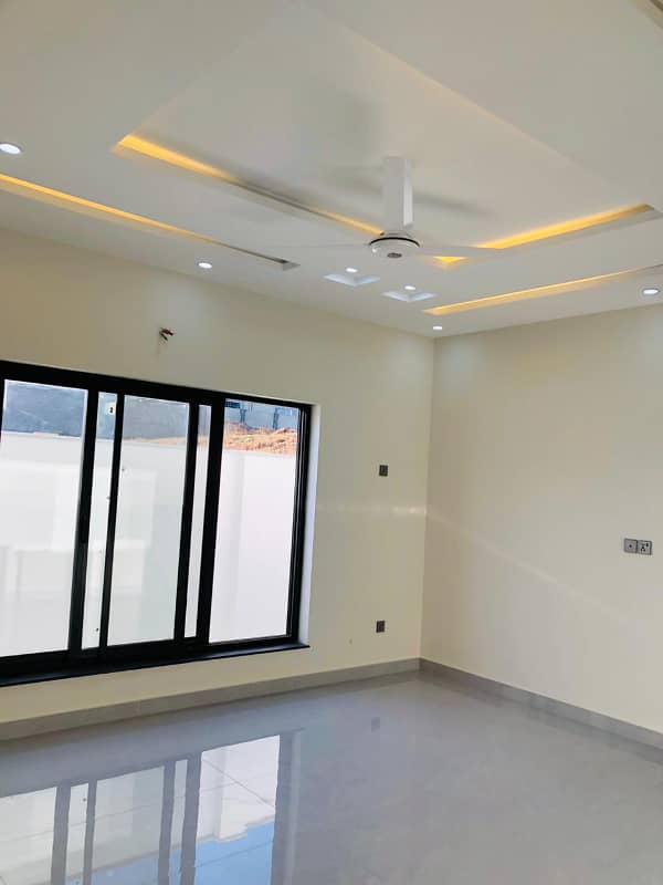 1 Kanal Double Unit House Available. For Sale In Multi Gardens MPCHS. B-17 Block B Islamabad. 5