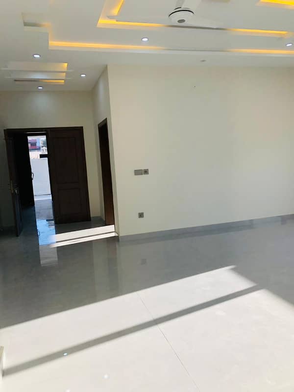 1 Kanal Double Unit House Available. For Sale In Multi Gardens MPCHS. B-17 Block B Islamabad. 6