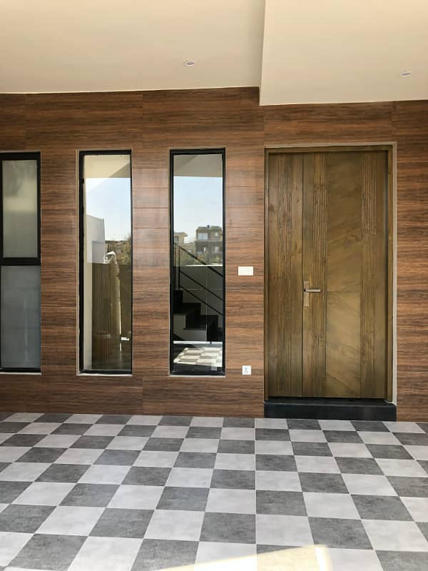 8 Marla Double Unit House Available. For Sale in Multi Gardens MPCHS. B-17 Block C Islamabad. 1