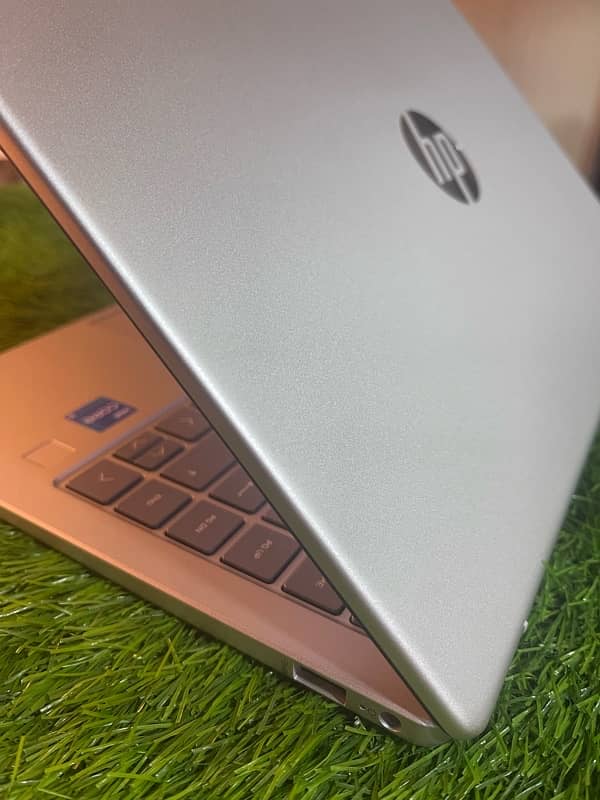 Hp core i5 13th Gen 4