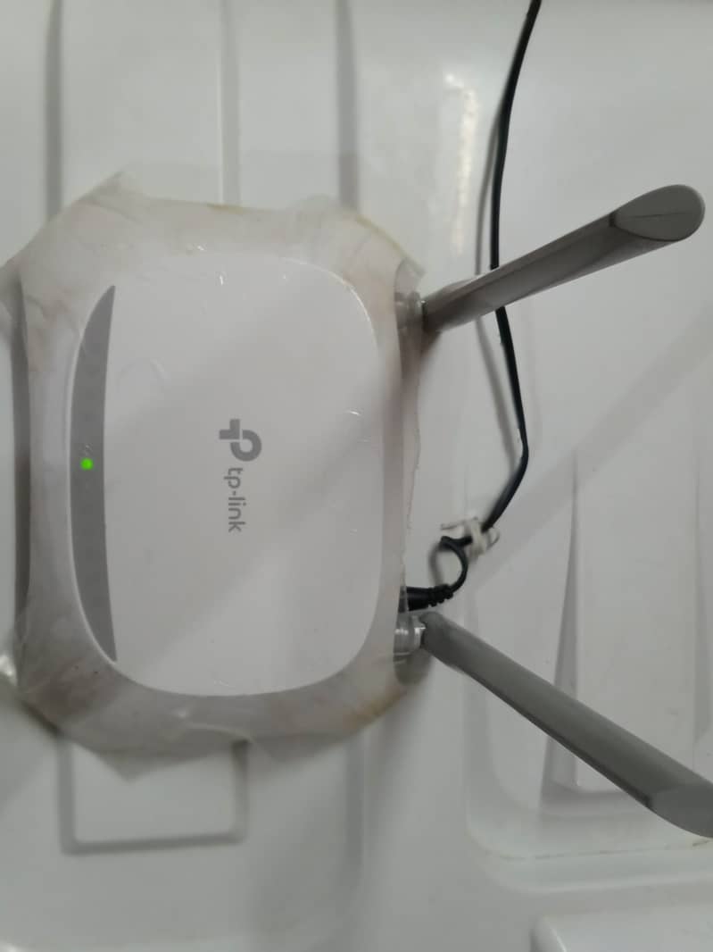 New TP-LINK 300Mbps wireless N router 1