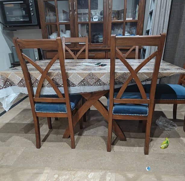 6 seater dinning table 0