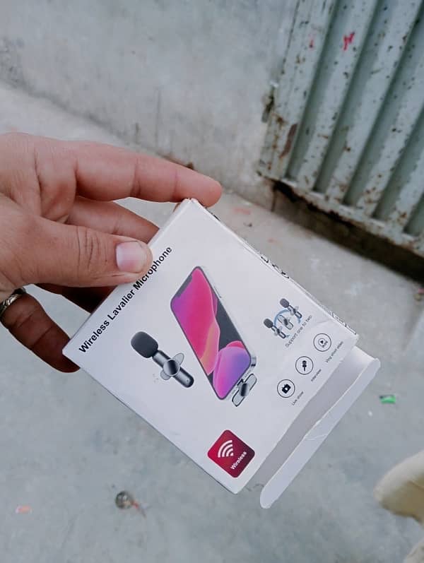 iPhone se 1st gen and original airbuds pro exchange possible 10