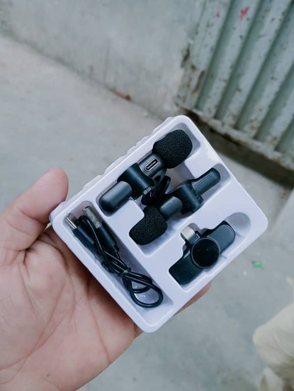 iPhone se 1st gen and original airbuds pro exchange possible 12