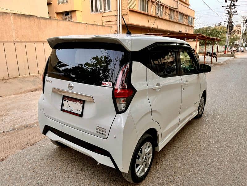 Nissan Dayz Highway Star hybrid 22/24 Reg 8