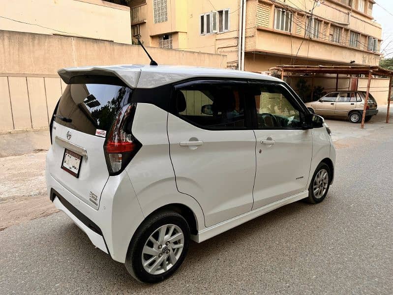 Nissan Dayz Highway Star hybrid 22/24 Reg 9