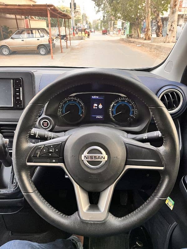 Nissan Dayz Highway Star hybrid 22/24 Reg 10