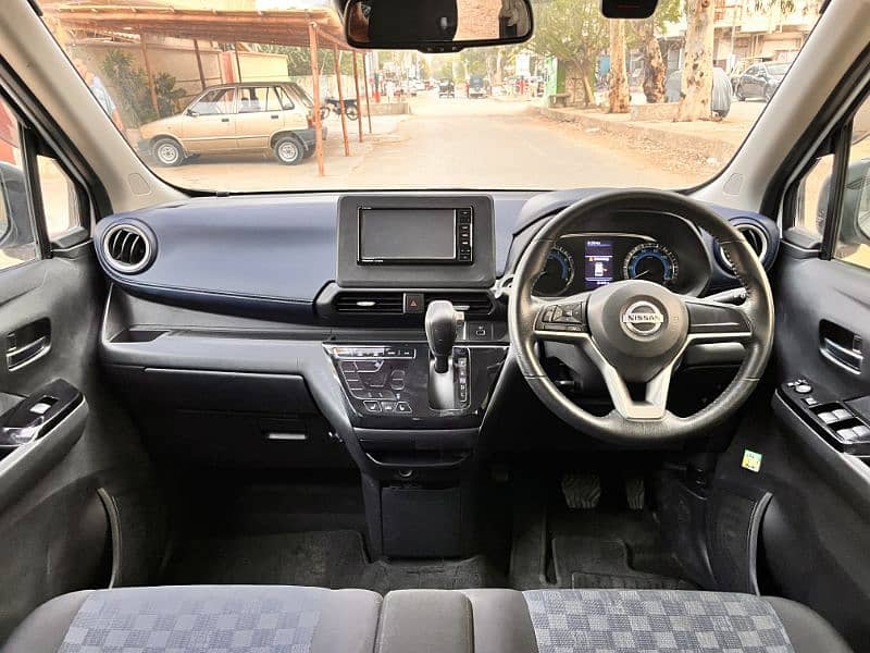 Nissan Dayz Highway Star hybrid 22/24 Reg 11