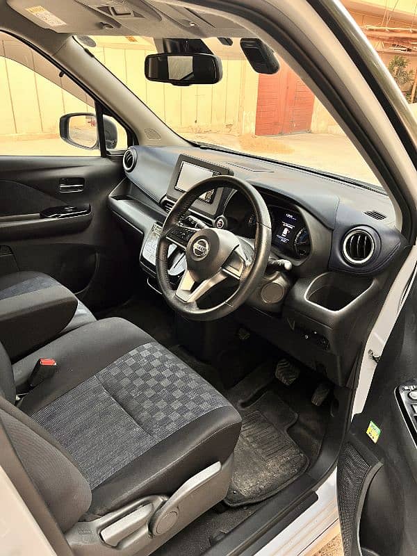 Nissan Dayz Highway Star hybrid 22/24 Reg 12
