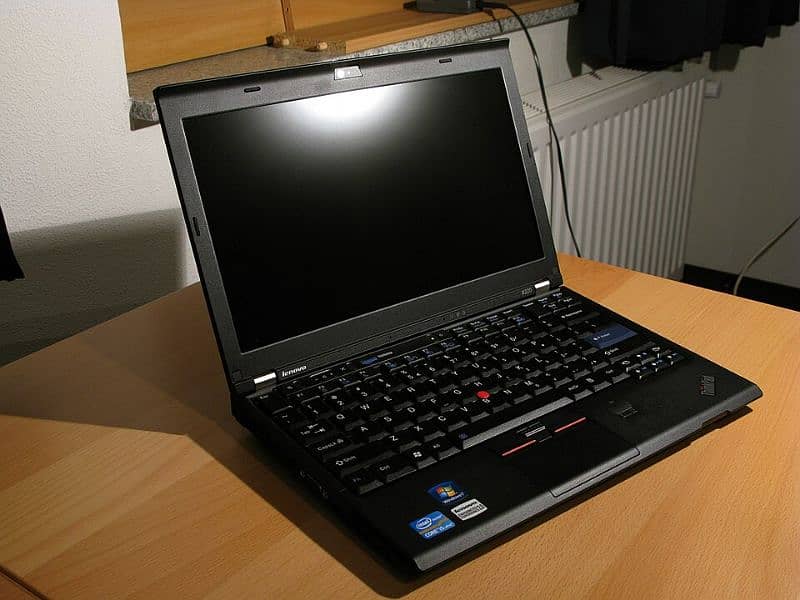 Lenovo X220 - Core i5 2nd Generation 0