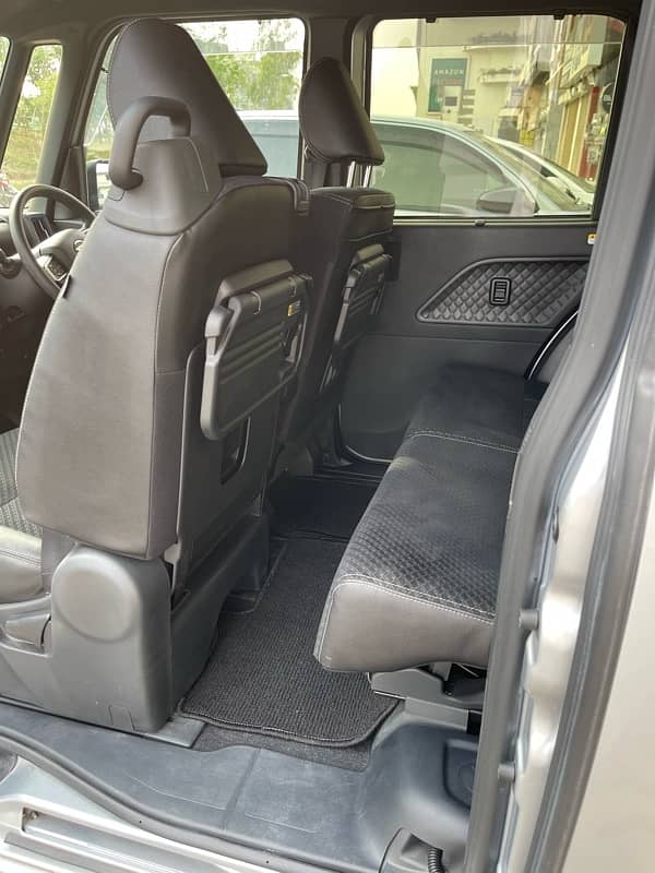 Daihatsu Tanto custom 2022 6