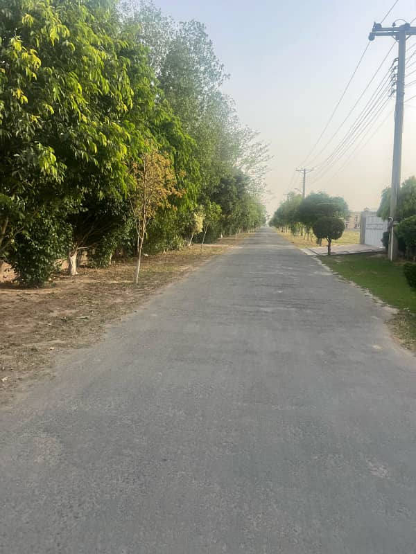 1 Kanal Plot for Sale in IEP Town, Block D2 Facing 2 Kanal Prime Location Near 85 Kanal Park 0