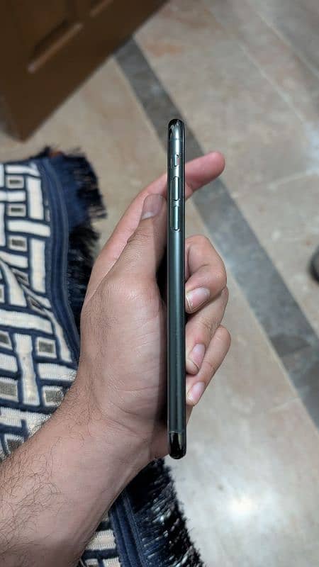 Iphone 11 pro max 128gb jv 4